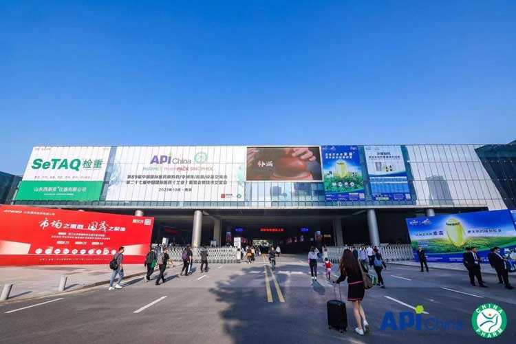 展館入口.jpg 展館入口.jpg